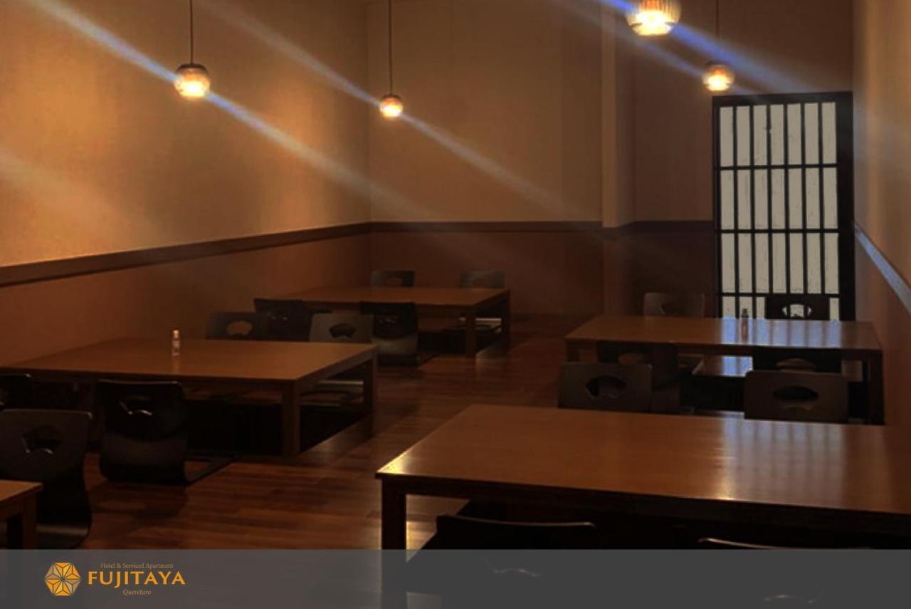 Fujitaya Queretaro 호텔 외부 사진 Interior of a Fujitaya restaurant