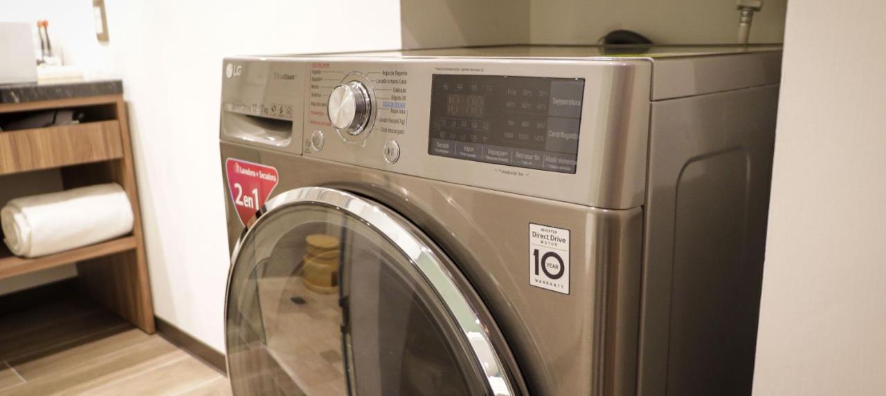 Fujitaya Queretaro 호텔 외부 사진 LG 10kg front-load washing machine